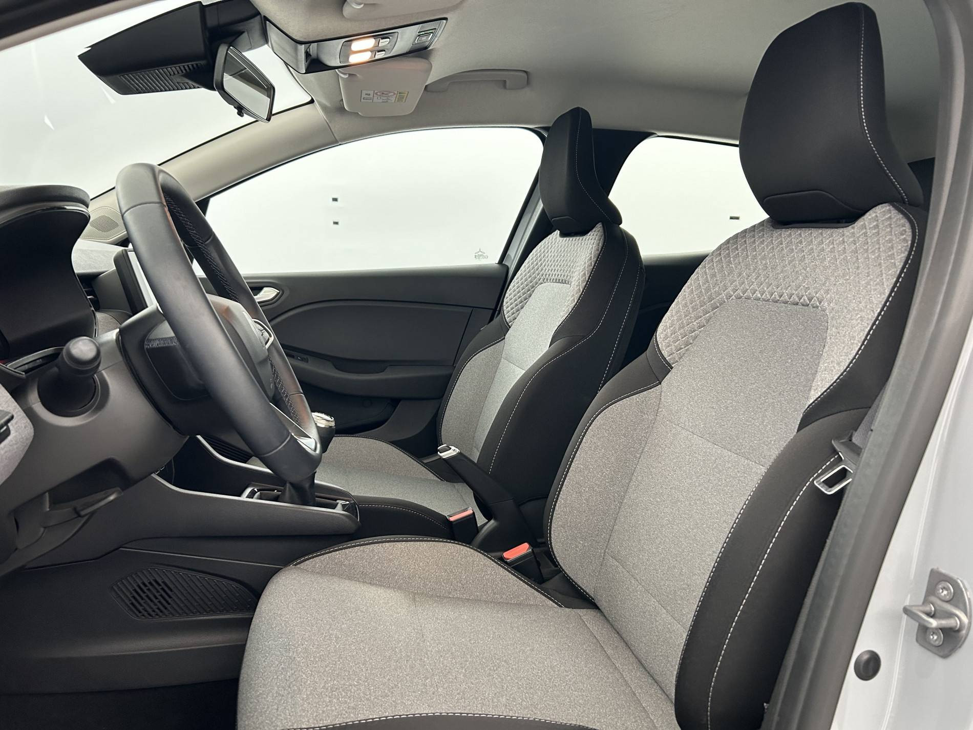 Vente en ligne Renault Clio 5 Clio TCe 90 ch GSR2 au prix de 15 500 €