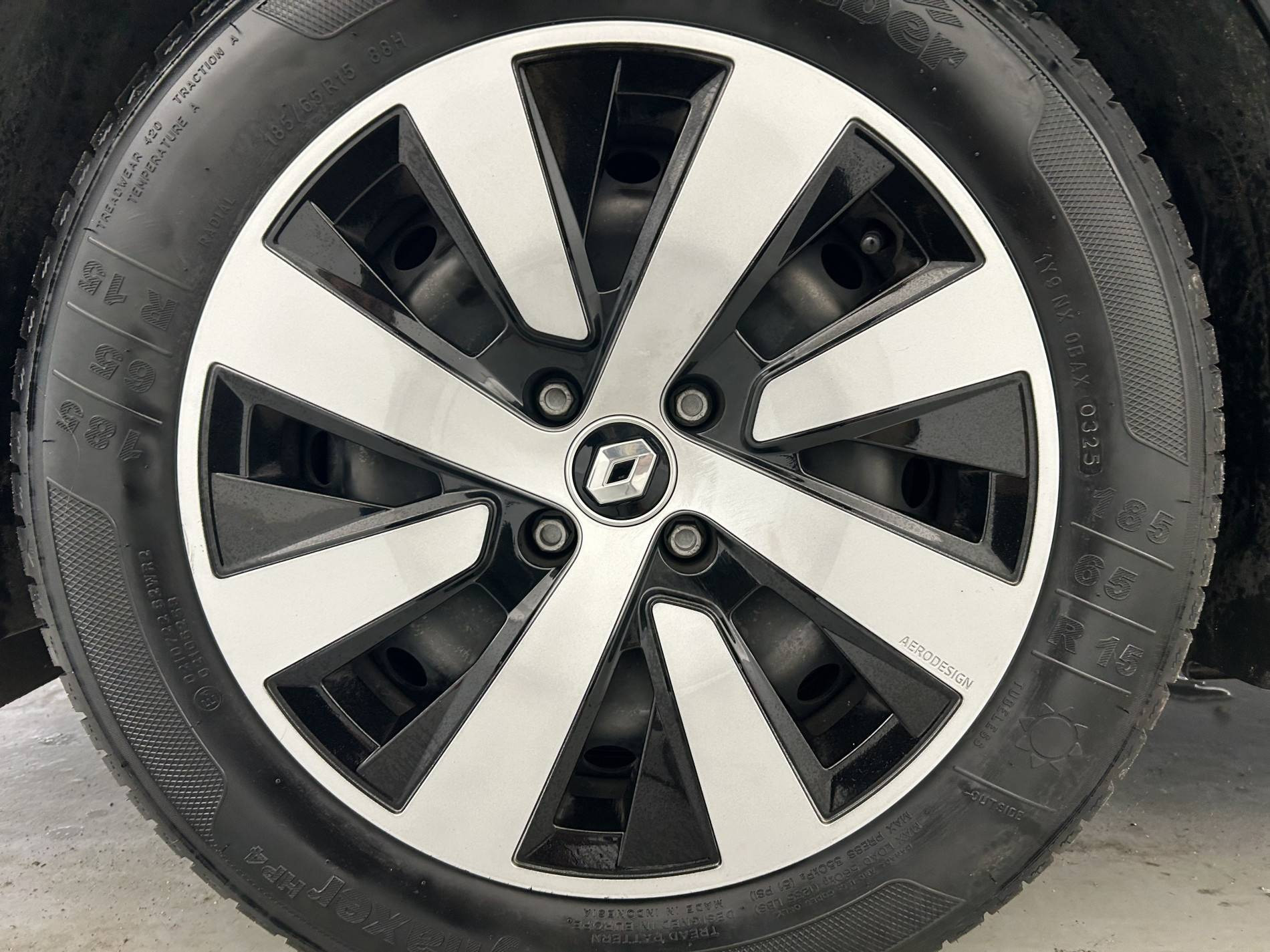 Vente en ligne Renault Clio 5 Clio TCe 90 au prix de 14 190 €