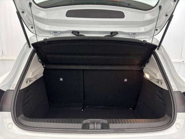 Vente en ligne Renault Clio 5 Clio TCe 100 GPL - 21N au prix de 13 950 €