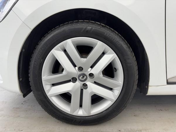 Vente en ligne Renault Clio 5 Clio TCe 100 GPL - 21N au prix de 13 950 €