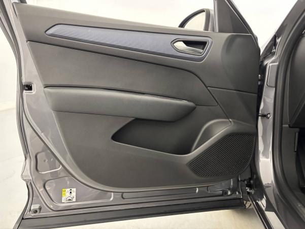 Vente en ligne Renault Arkana  E-Tech 145 au prix de 19 490 €