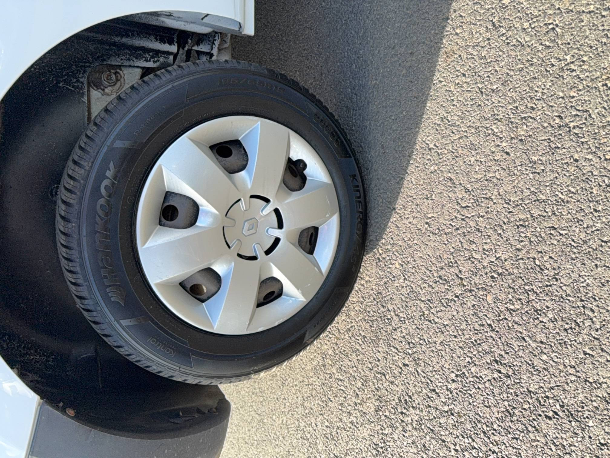 Vente en ligne Renault Kangoo Express  BLUE DCI 80 au prix de 11 900 €