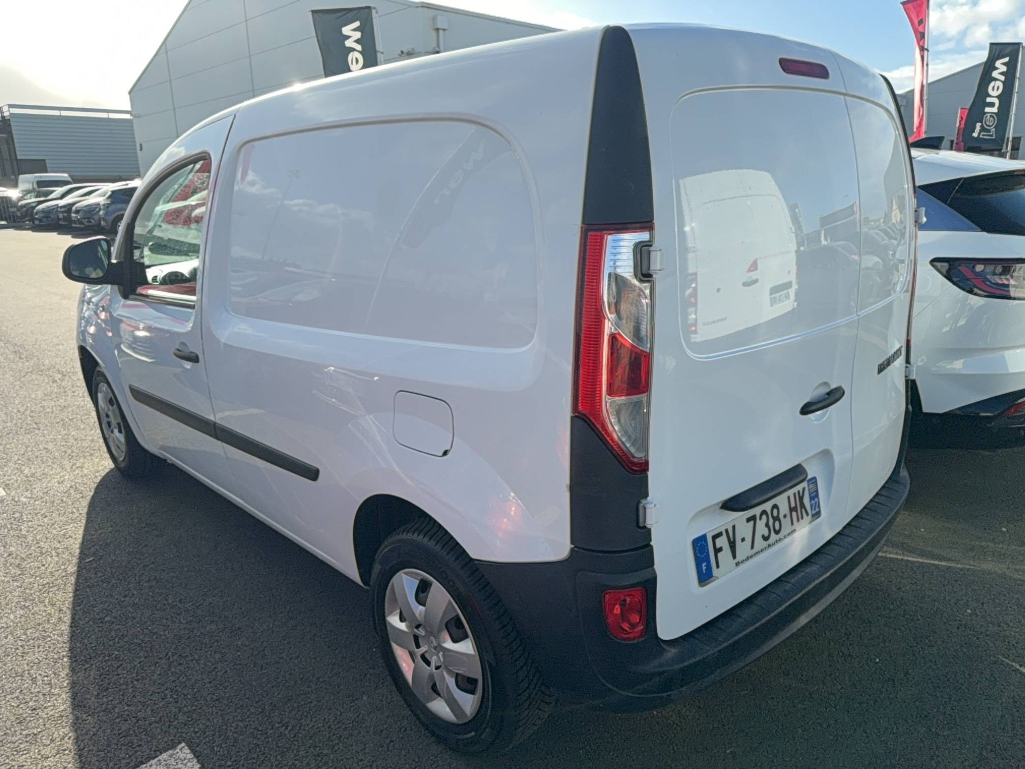 Vente en ligne Renault Kangoo Express  BLUE DCI 80 au prix de 11 900 €