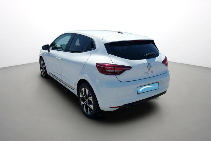 Vente en ligne Renault Clio 5 Clio TCe 90 au prix de 15 600 €