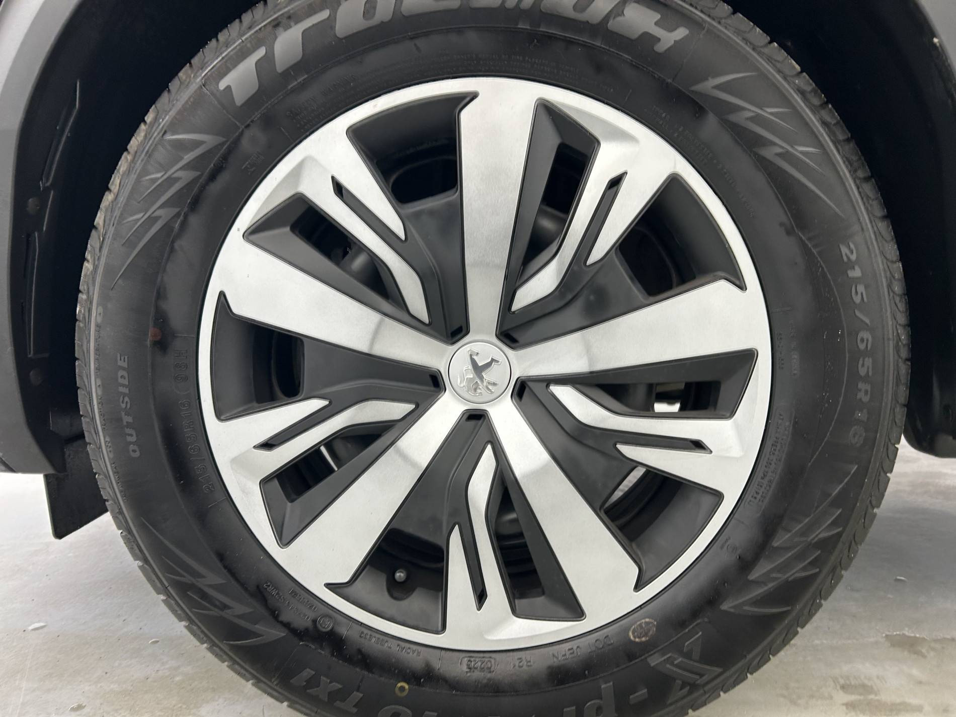 Vente en ligne Peugeot 2008  BlueHDi 110 S&S BVM6 au prix de 15 650 €