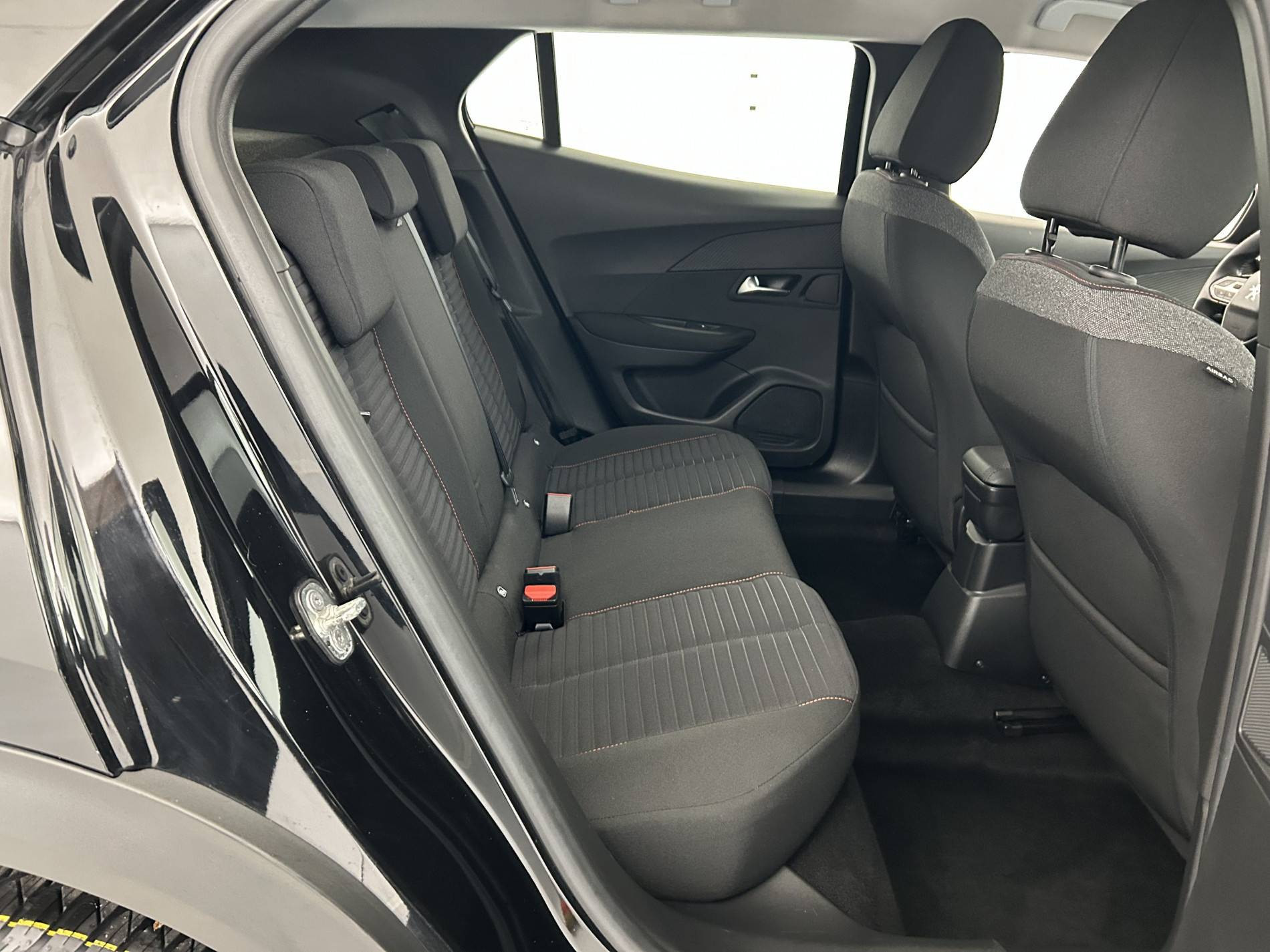 Vente en ligne Peugeot 2008  BlueHDi 110 S&S BVM6 au prix de 15 650 €