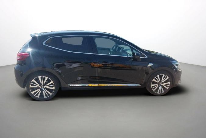 Vente en ligne Renault Clio 5 Clio Blue dCi 115 au prix de 17 500 €