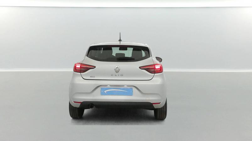 Vente en ligne Renault Clio 5 Clio TCe 90 au prix de 15 390 €