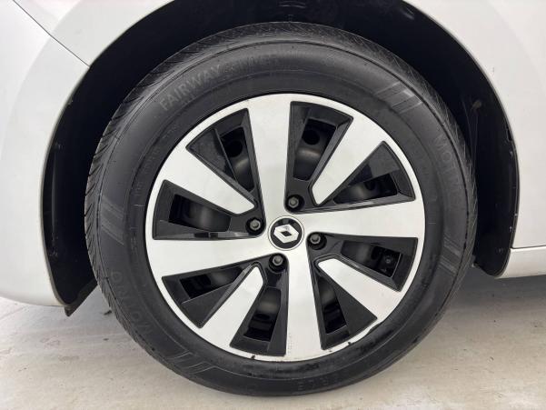 Vente en ligne Renault Clio 5 Clio TCe 90 au prix de 15 390 €