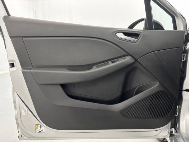 Vente en ligne Renault Clio 5 Clio TCe 90 au prix de 15 390 €