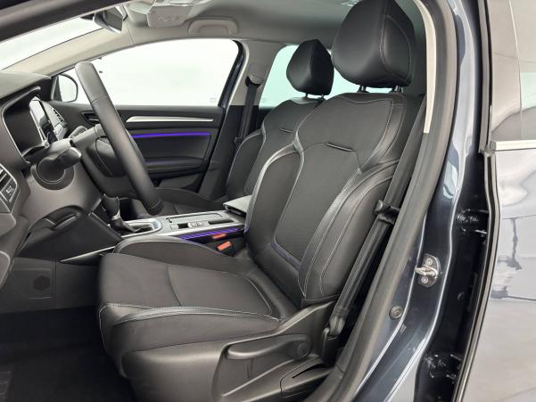Vente en ligne Renault Megane 4  Blue dCi 115 EDC au prix de 22 990 €