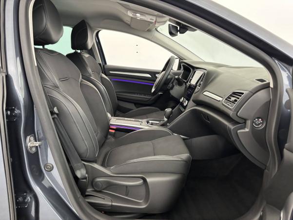 Vente en ligne Renault Megane 4  Blue dCi 115 EDC au prix de 22 990 €