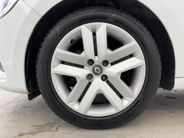 Vente en ligne Renault Clio 5 Clio TCe 100 GPL - 21N au prix de 13 800 €