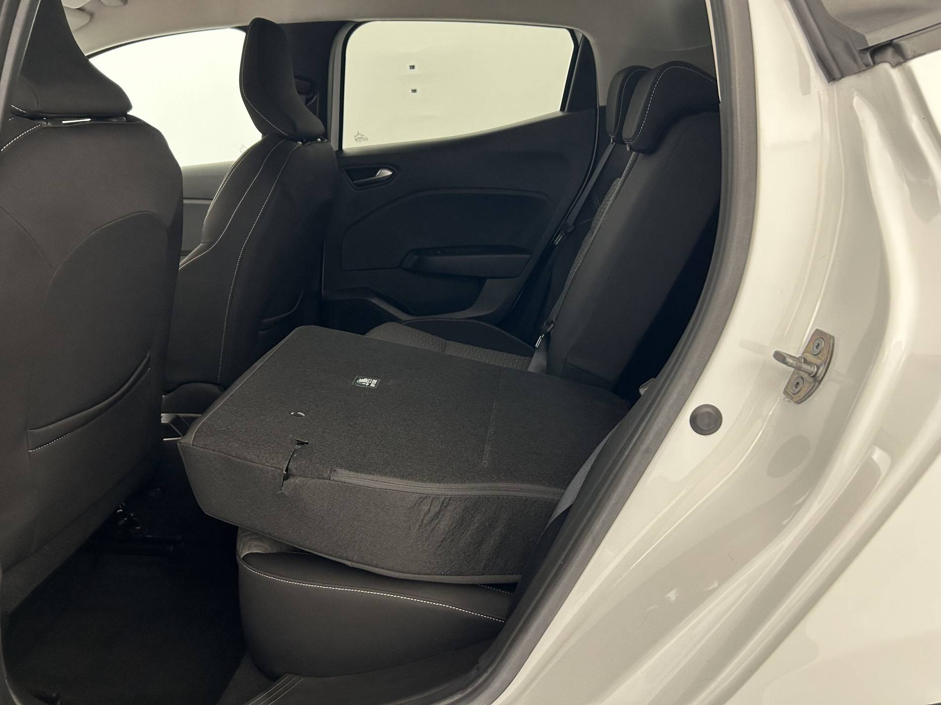 Vente en ligne Renault Clio 5 Clio Blue dCi 100 au prix de 14 850 €