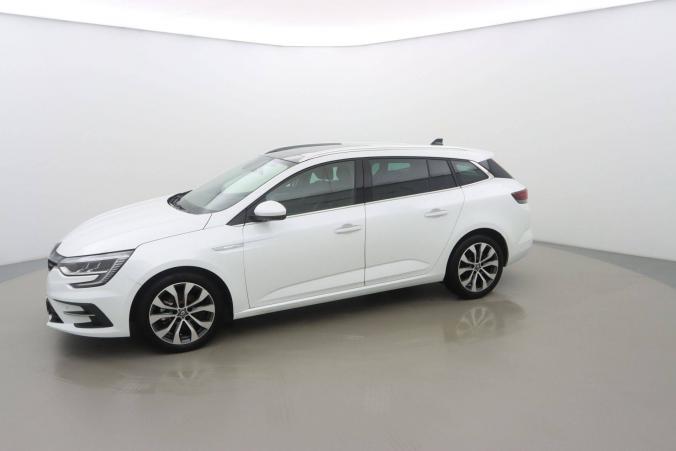 Vente en ligne Renault Megane 4 Estate  TCe 140 EDC au prix de 23 900 €