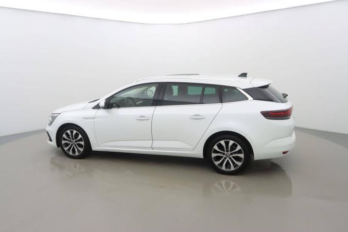 Vente en ligne Renault Megane 4 Estate  TCe 140 EDC au prix de 23 900 €