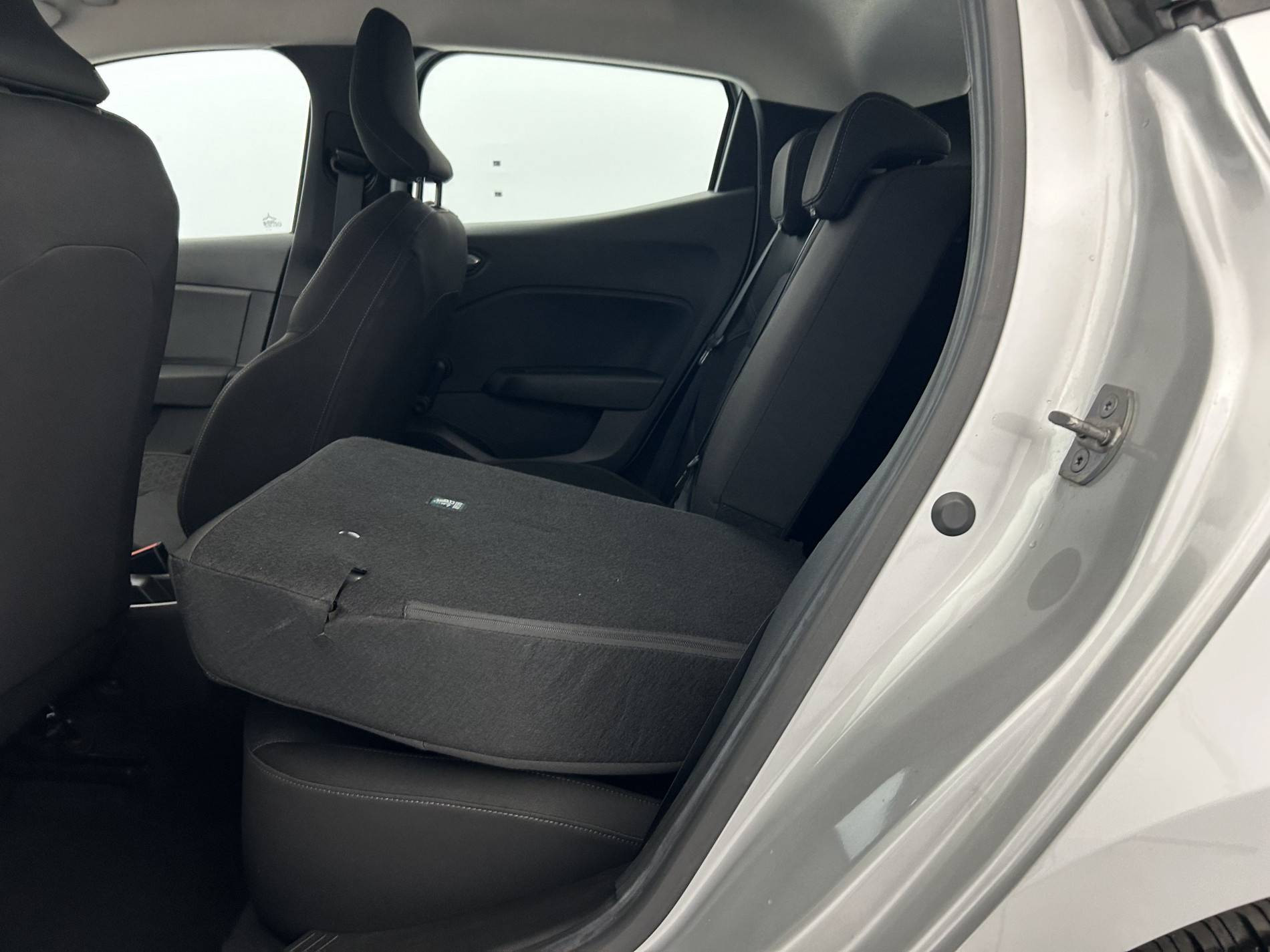 Vente en ligne Renault Clio 5 Clio TCe 90 au prix de 14 350 €