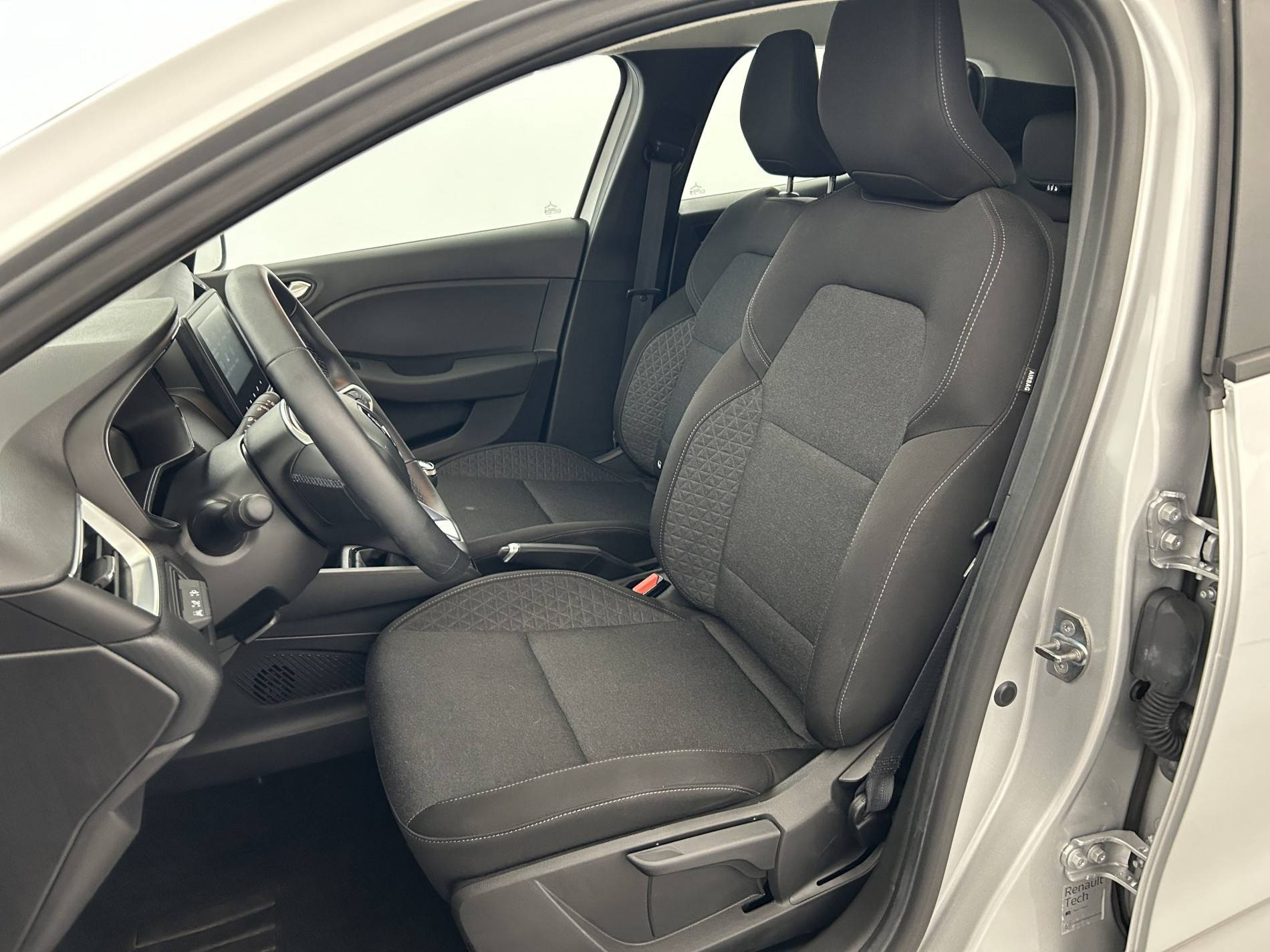 Vente en ligne Renault Clio 5 Clio TCe 90 au prix de 14 350 €