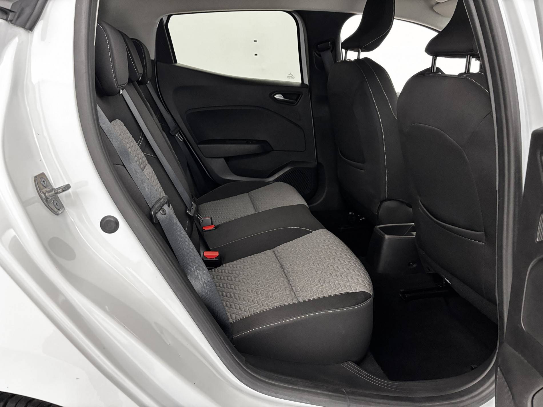 Vente en ligne Renault Clio 5 Clio Blue dCi 100 au prix de 14 800 €