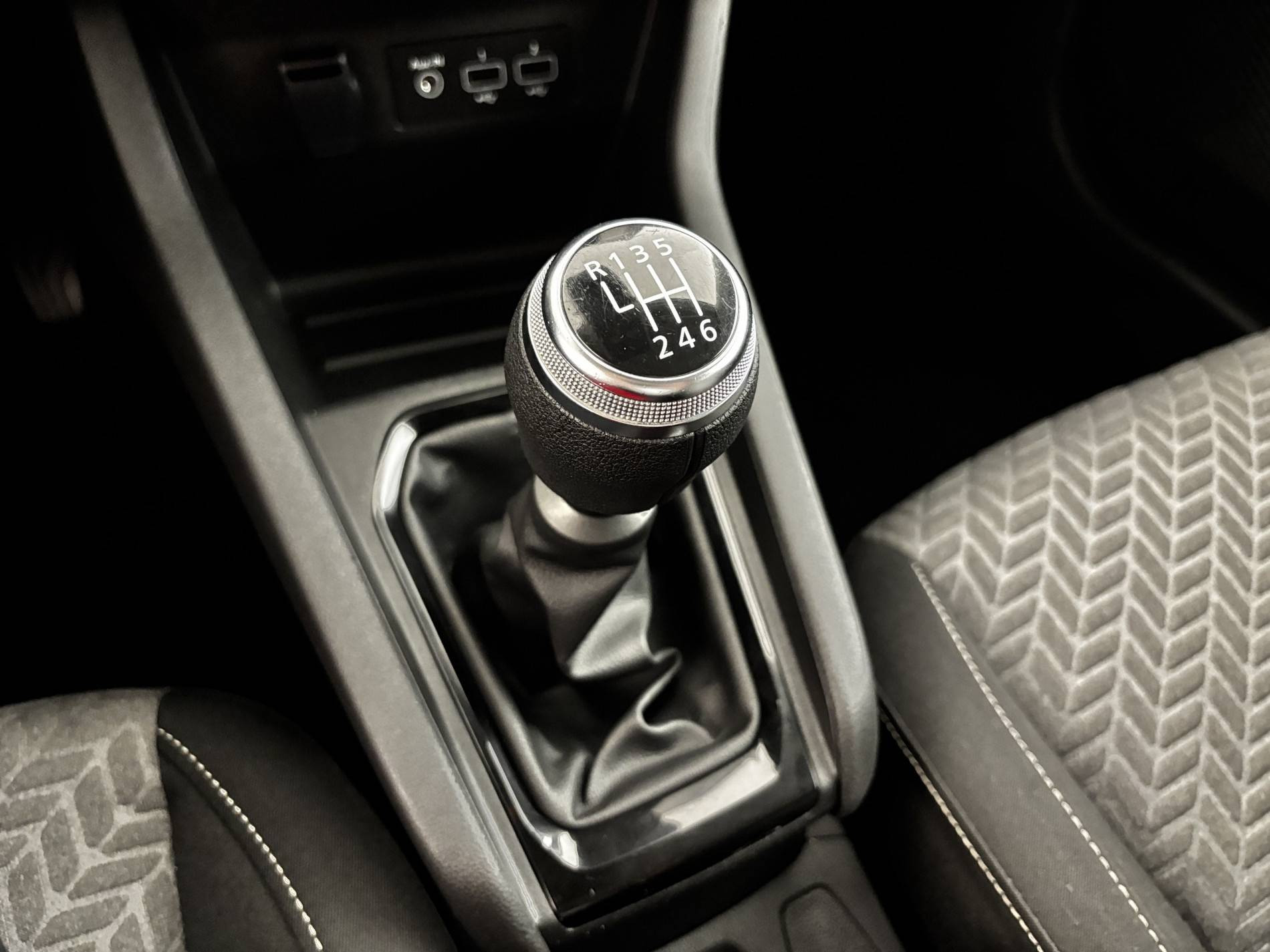 Vente en ligne Renault Clio 5 Clio Blue dCi 100 au prix de 14 800 €