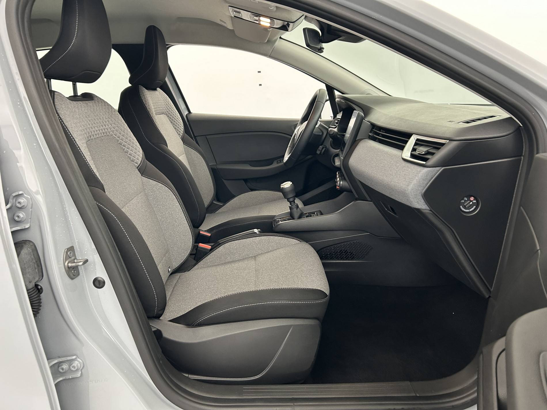 Vente en ligne Renault Clio 5 Clio TCe 90 ch GSR2 au prix de 15 800 €