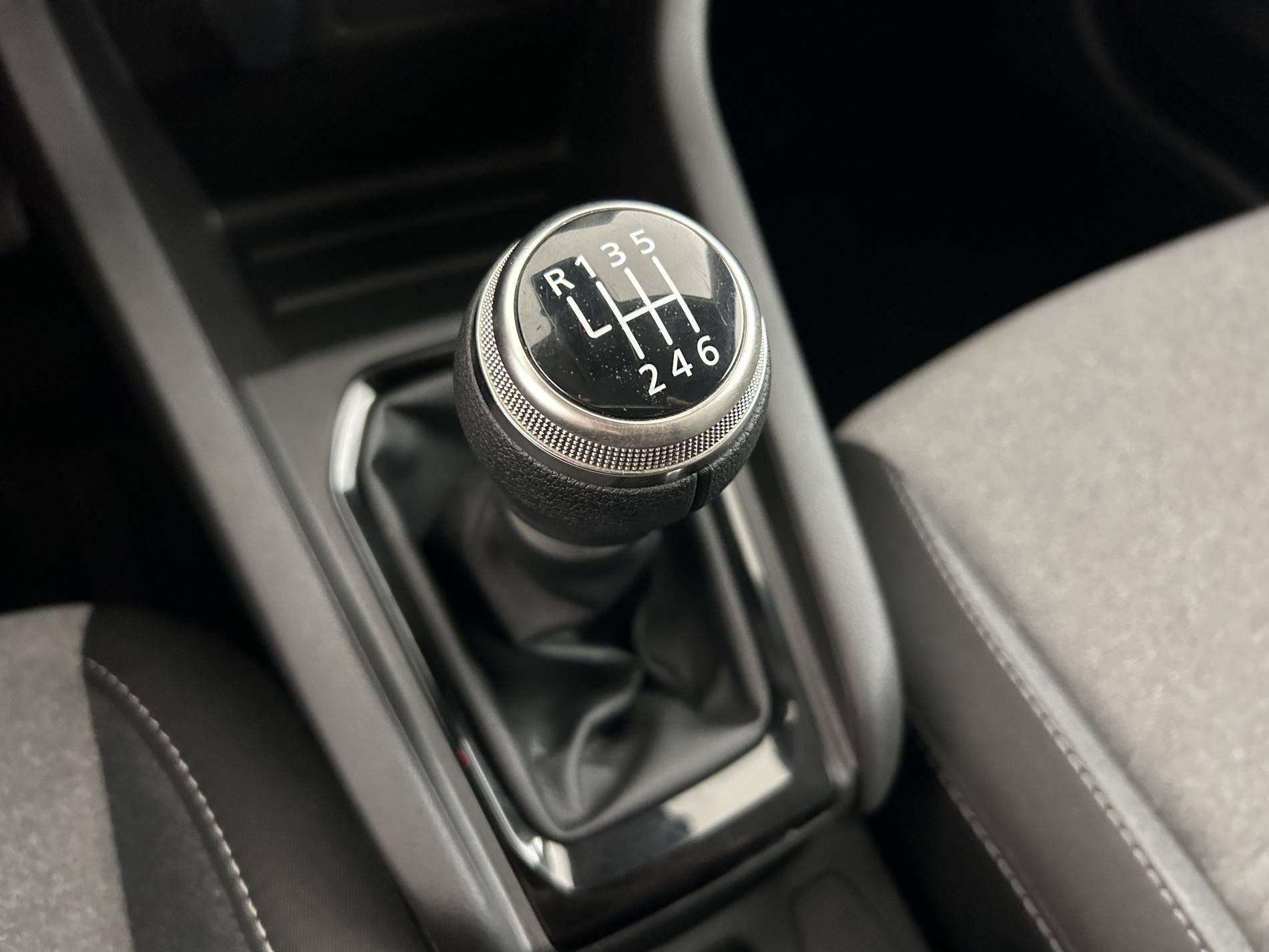 Vente en ligne Renault Clio 5 Clio TCe 90 ch GSR2 au prix de 15 800 €