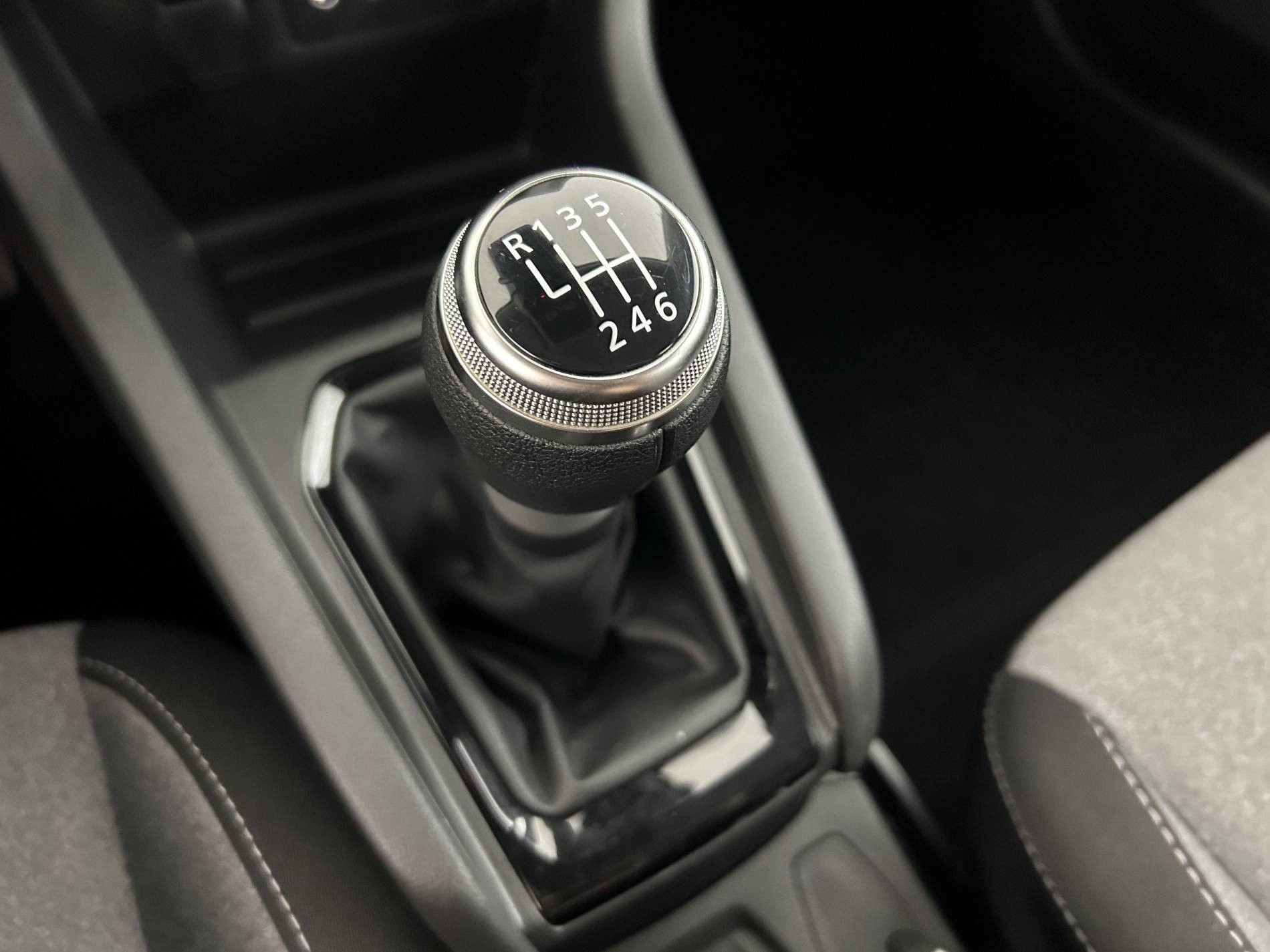 Vente en ligne Renault Clio 5 Clio TCe 90 ch GSR2 au prix de 15 800 €