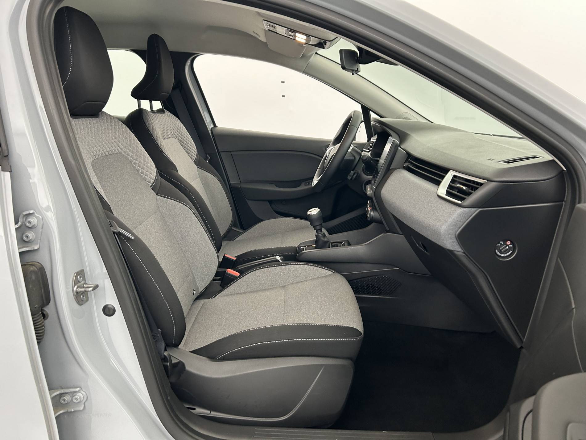 Vente en ligne Renault Clio 5 Clio TCe 90 ch GSR2 au prix de 15 800 €