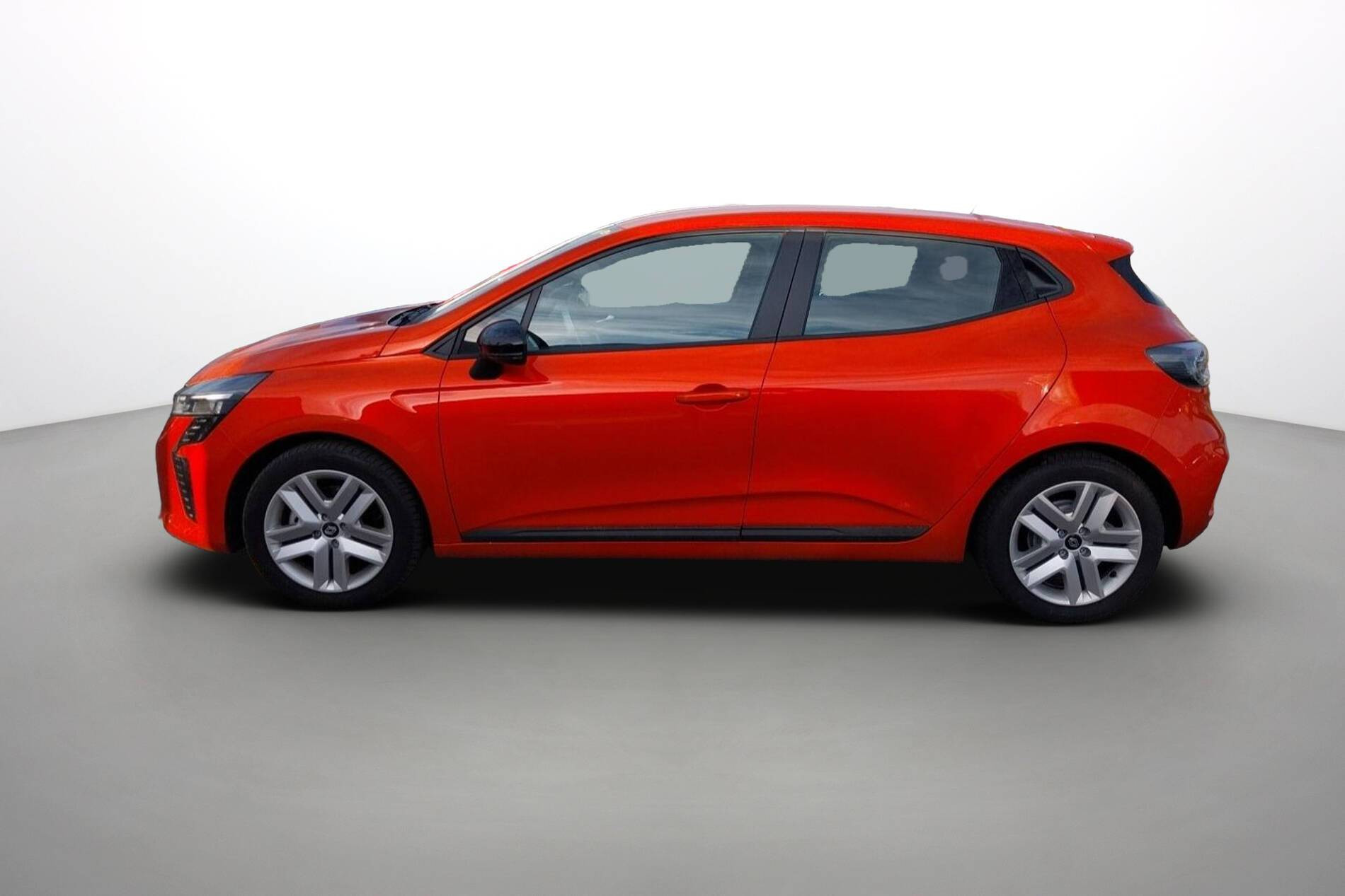 Vente en ligne Renault Clio 5 Clio E-Tech full hybrid 145 au prix de 19 900 €