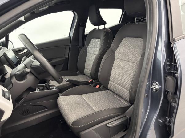 Vente en ligne Renault Clio 5 Clio TCe 90 - 21N au prix de 14 950 €