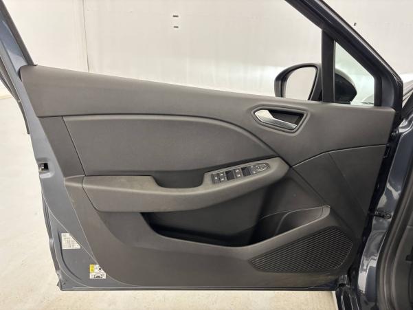 Vente en ligne Renault Clio 5 Clio TCe 90 - 21N au prix de 14 950 €