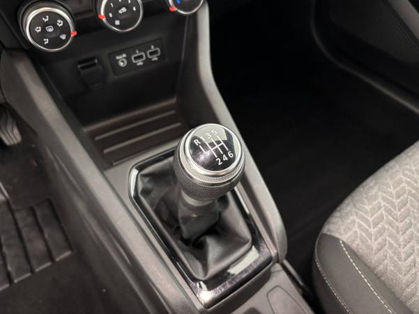 Vente en ligne Renault Clio 5 Clio TCe 90 - 21N au prix de 14 950 €