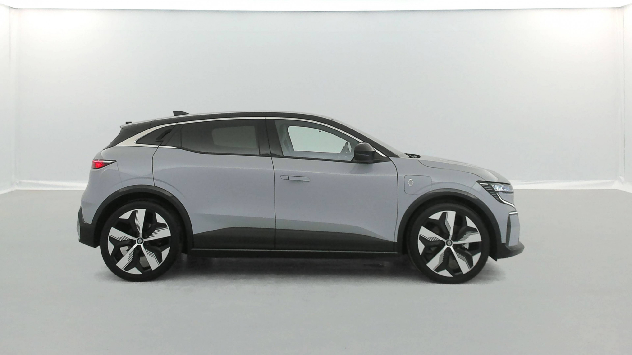 Vente en ligne Renault Megane E-Tech  220 ch autonomie confort AC22 au prix de 30 800 €
