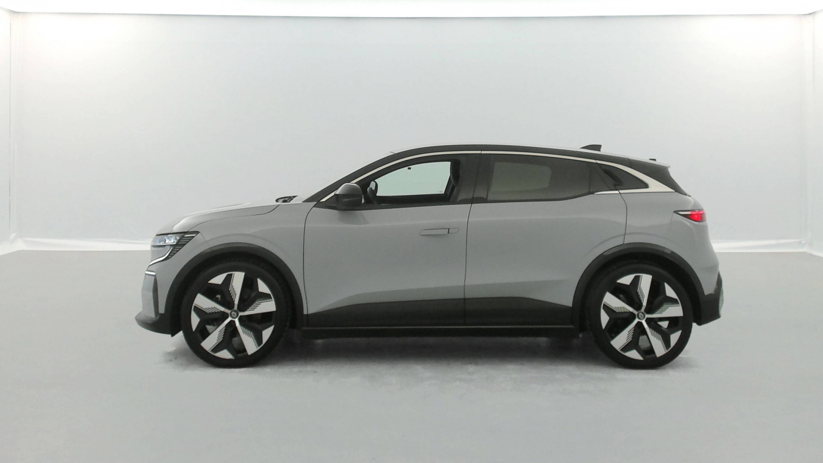 Vente en ligne Renault Megane E-Tech  220 ch autonomie confort AC22 au prix de 30 800 €