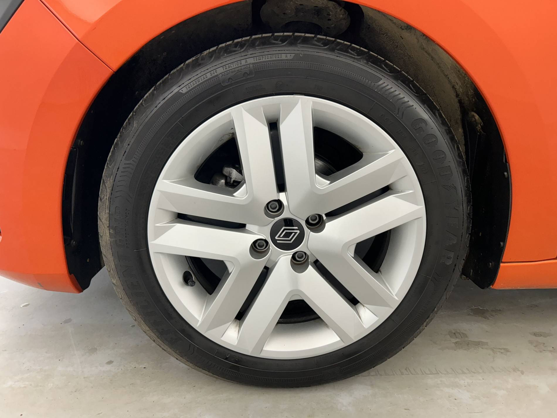 Vente en ligne Renault Clio 5 Clio TCe 90 ch GSR2 au prix de 16 500 €