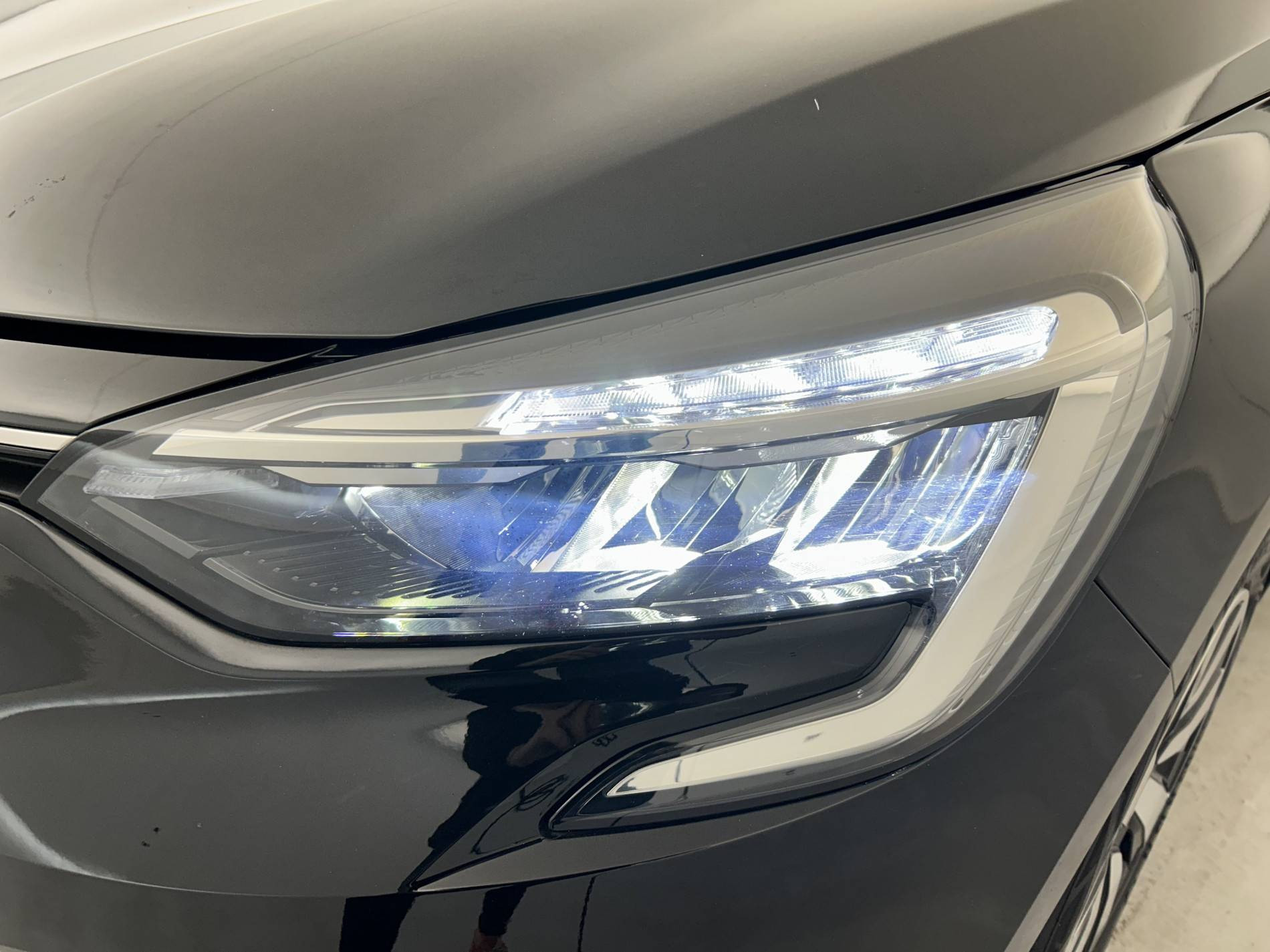 Vente en ligne Renault Clio 5 Clio TCe 90 au prix de 14 350 €