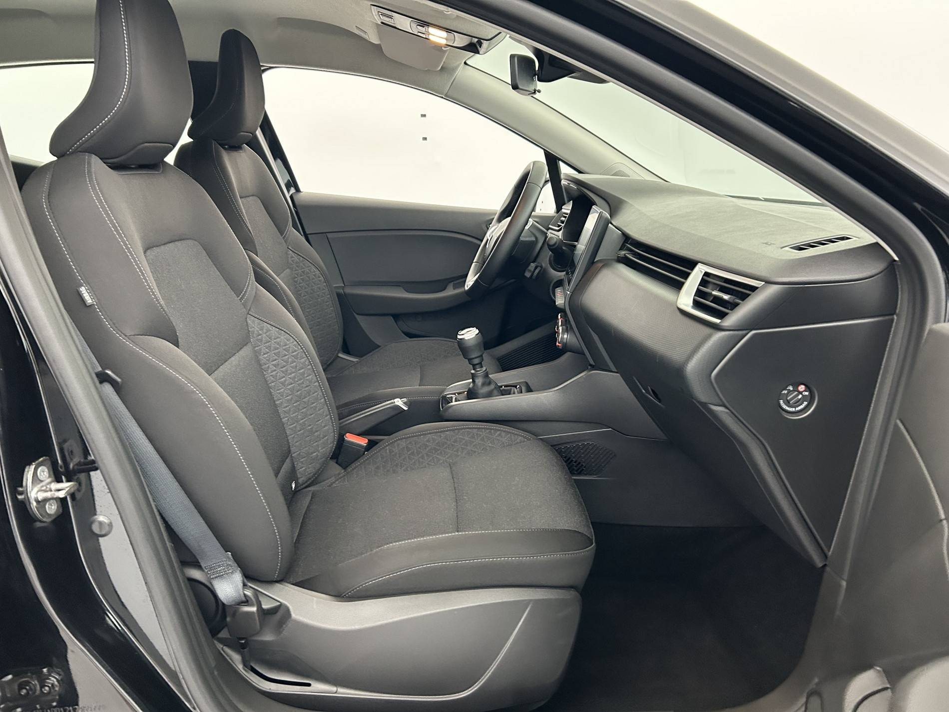 Vente en ligne Renault Clio 5 Clio TCe 90 au prix de 14 350 €