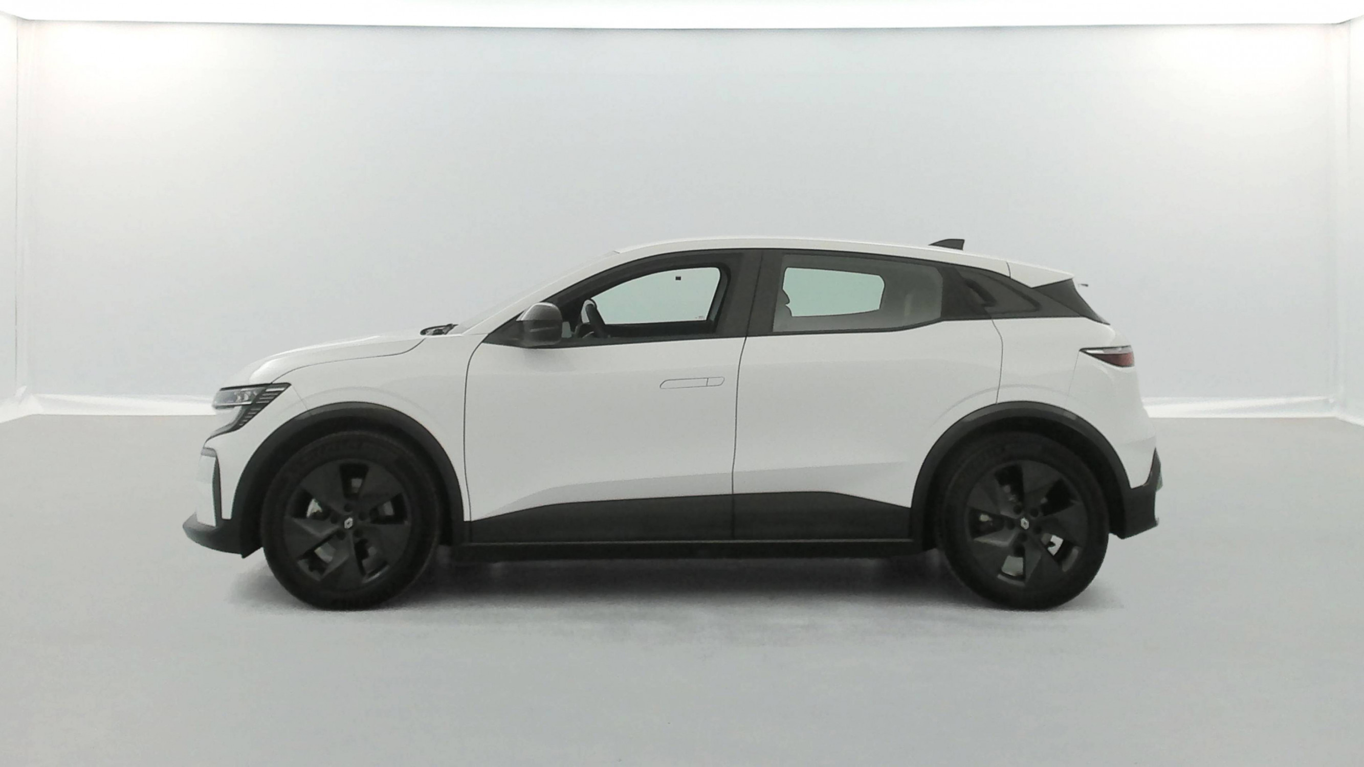 Vente en ligne Renault Megane E-Tech  130 ch autonomie confort GSR2 au prix de 20 000 €