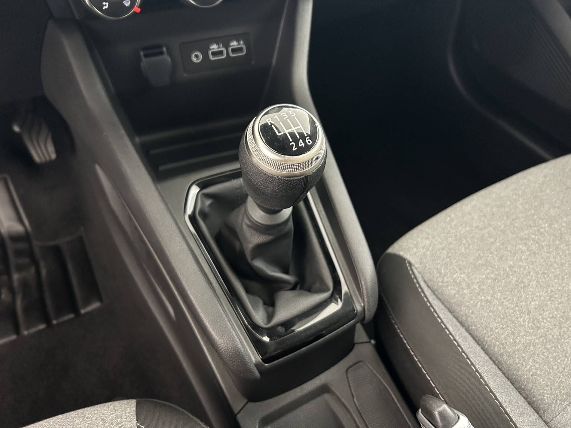 Vente en ligne Renault Clio 5 Clio TCe 90 ch GSR2 au prix de 15 600 €