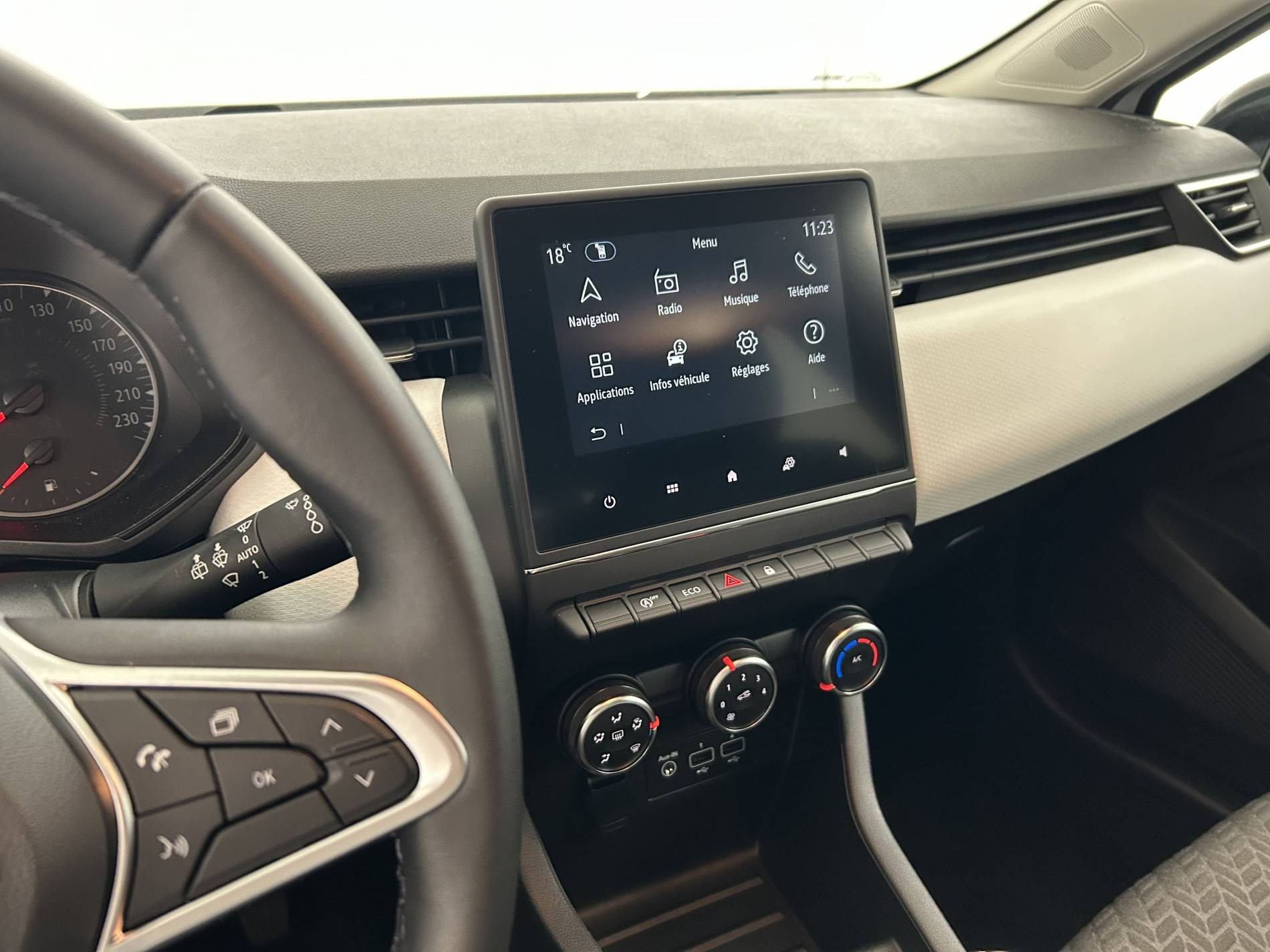 Vente en ligne Renault Clio 5 Clio Blue dCi 100 au prix de 15 100 €