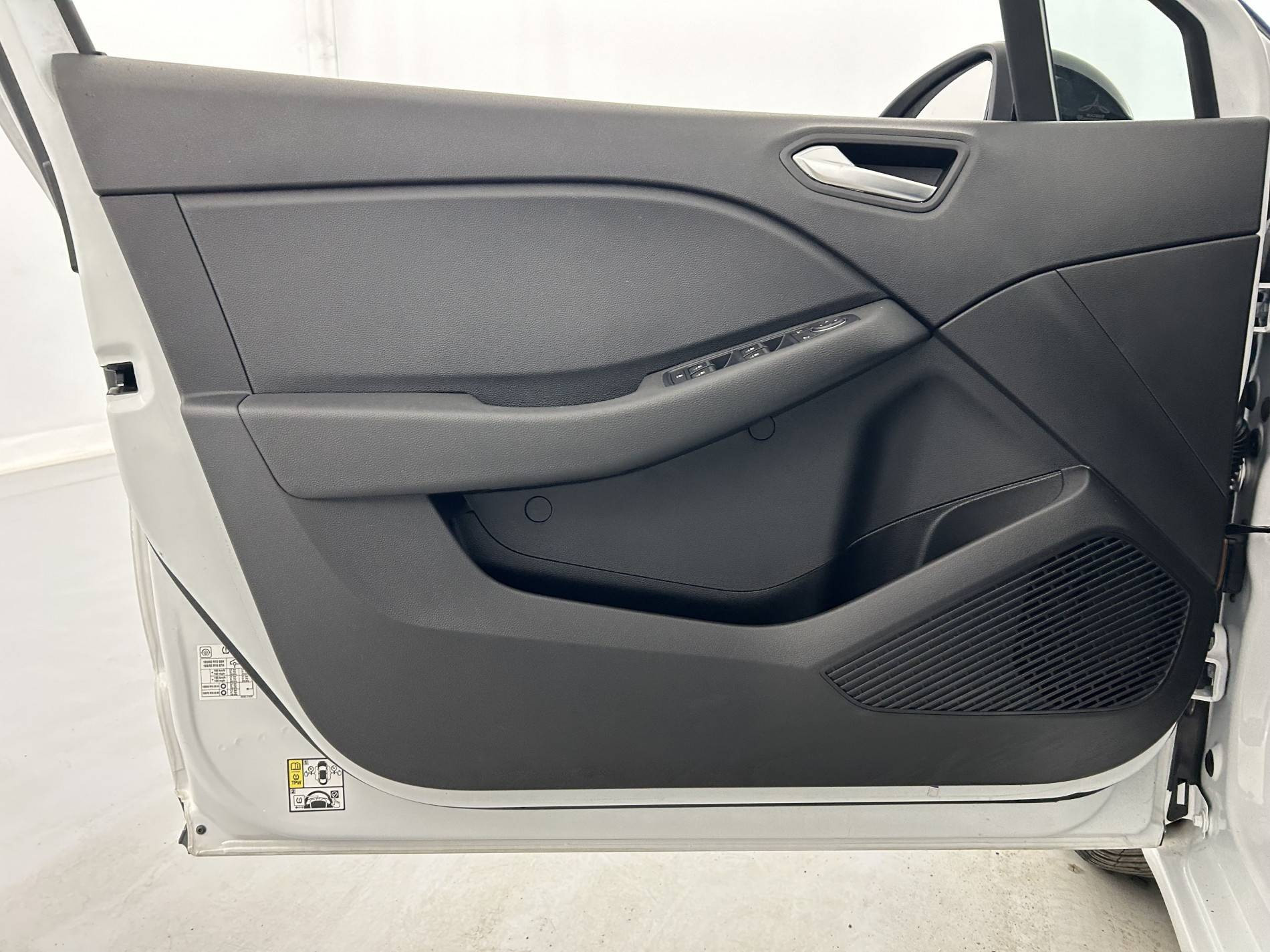 Vente en ligne Renault Clio 5 Clio Blue dCi 100 au prix de 15 100 €