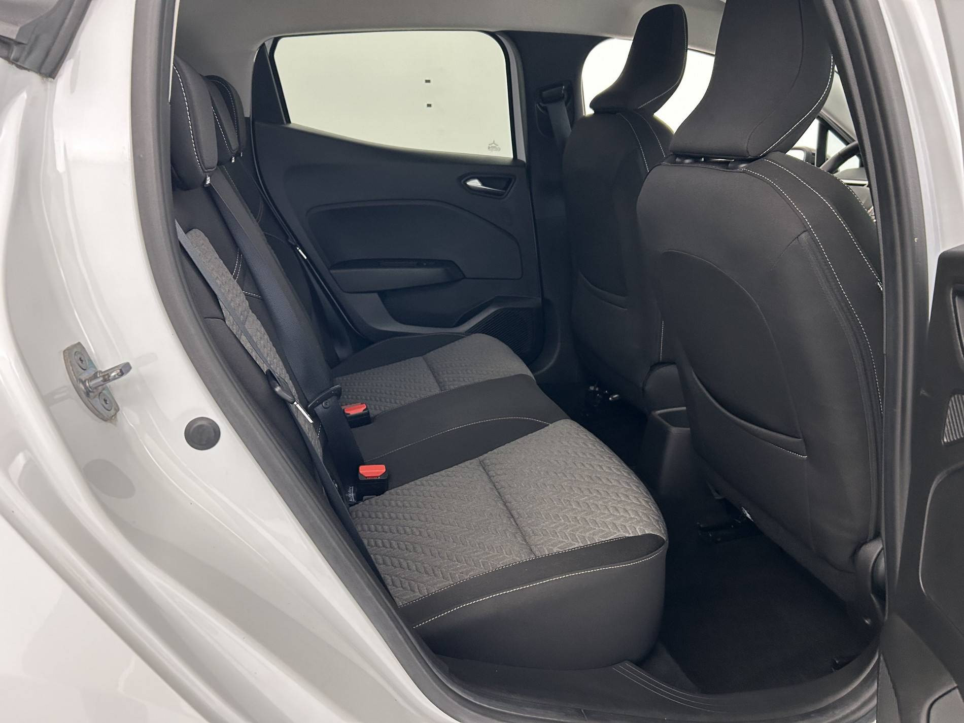 Vente en ligne Renault Clio 5 Clio Blue dCi 100 au prix de 15 100 €