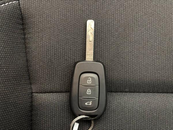 Vente en ligne Dacia Sandero  ECO-G 100 - 22 au prix de 13 750 €