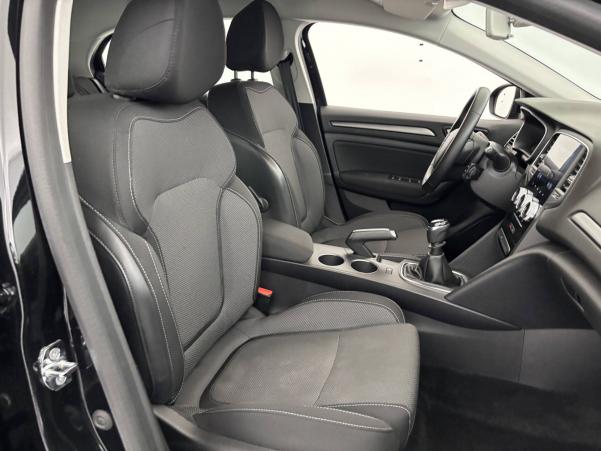Vente en ligne Renault Megane 4  TCe 140 au prix de 17 950 €