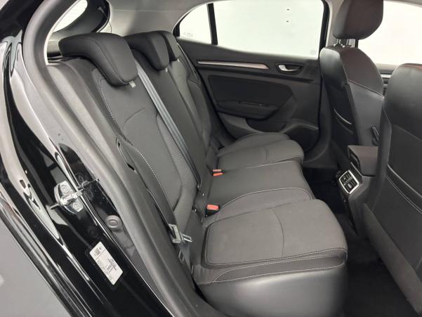 Vente en ligne Renault Megane 4  TCe 140 au prix de 17 950 €