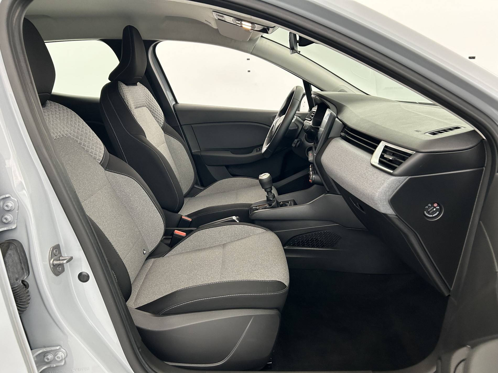 Vente en ligne Renault Clio 5 Clio TCe 90 ch GSR2 au prix de 15 800 €