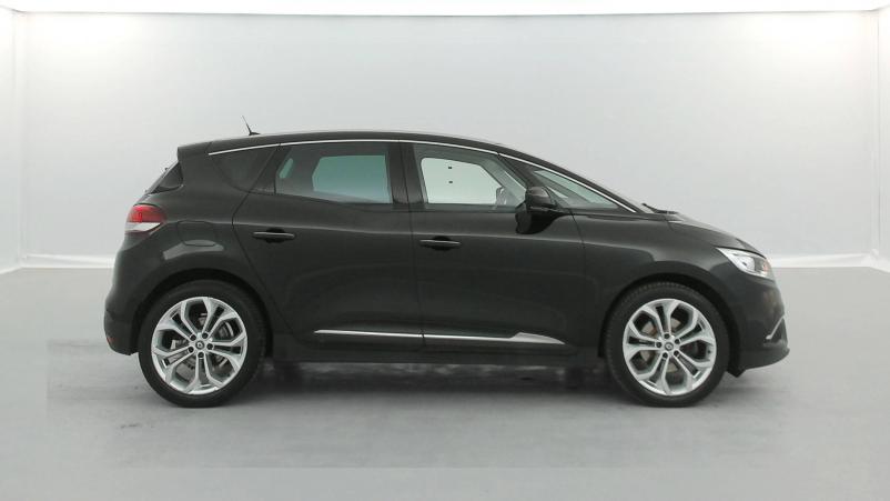 Vente en ligne Renault Scenic 4 Scenic Blue dCi 120 EDC au prix de 16 900 €