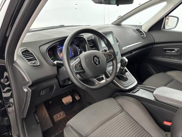 Vente en ligne Renault Scenic 4 Scenic Blue dCi 120 EDC au prix de 16 900 €