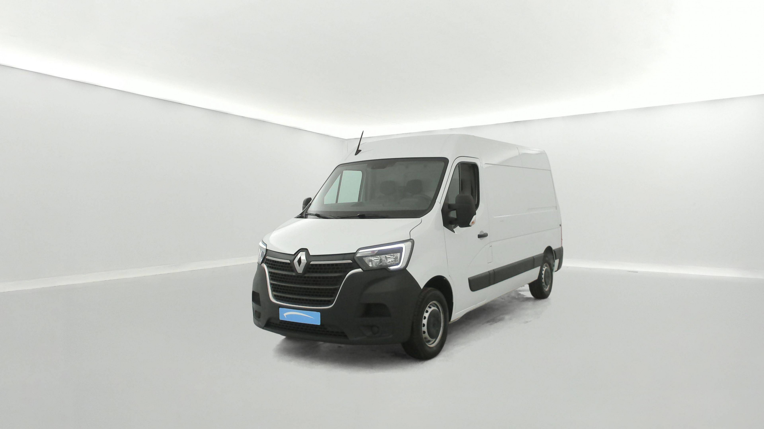 Renault Master Fourgon MASTER FGN TRAC F3500 L2H2 BLUE DCI 135 occasion de 2024 en vente à Saint-Brieuc