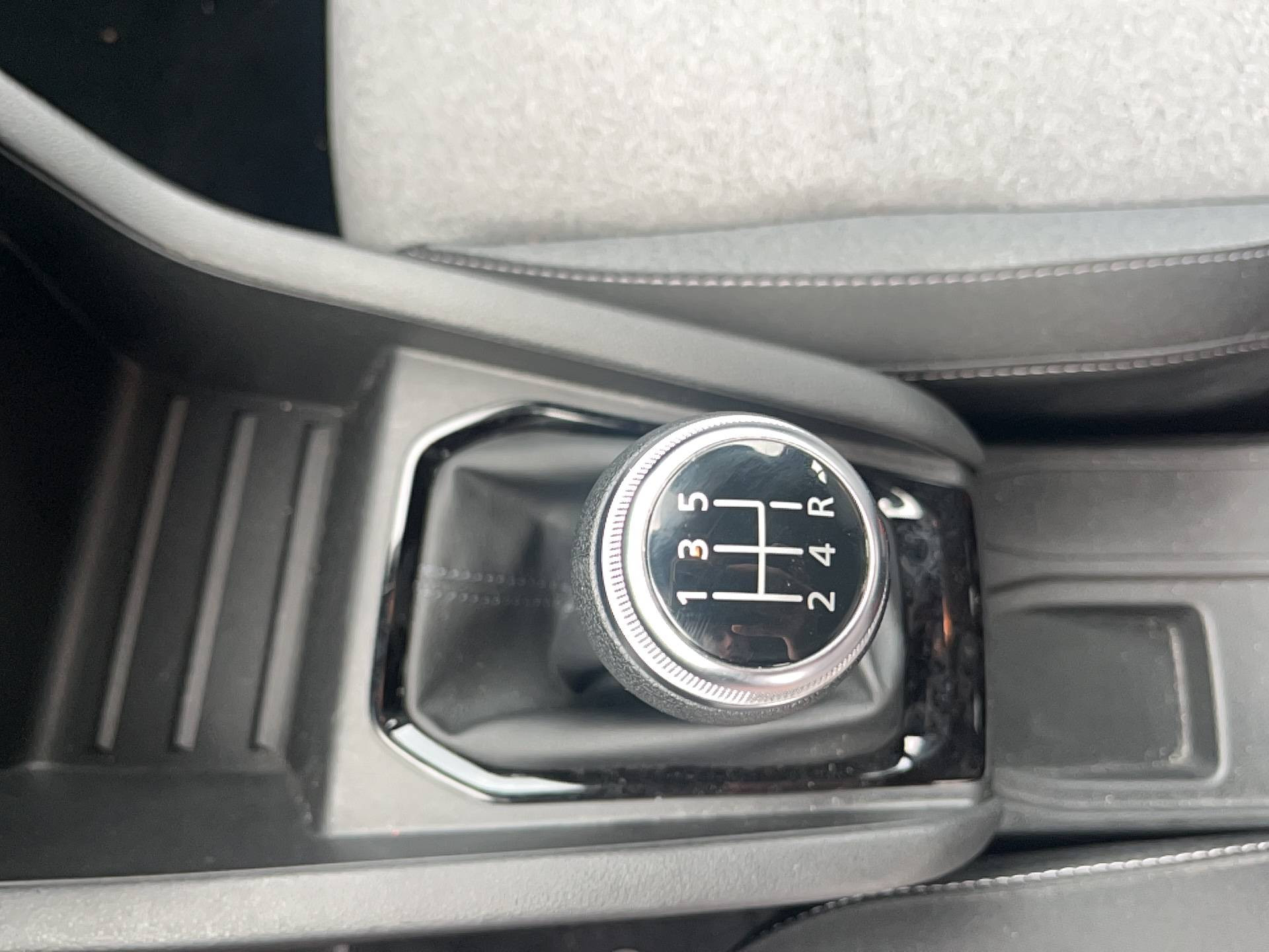 Vente en ligne Renault Clio 5 Clio SCe 65 au prix de 13 990 €